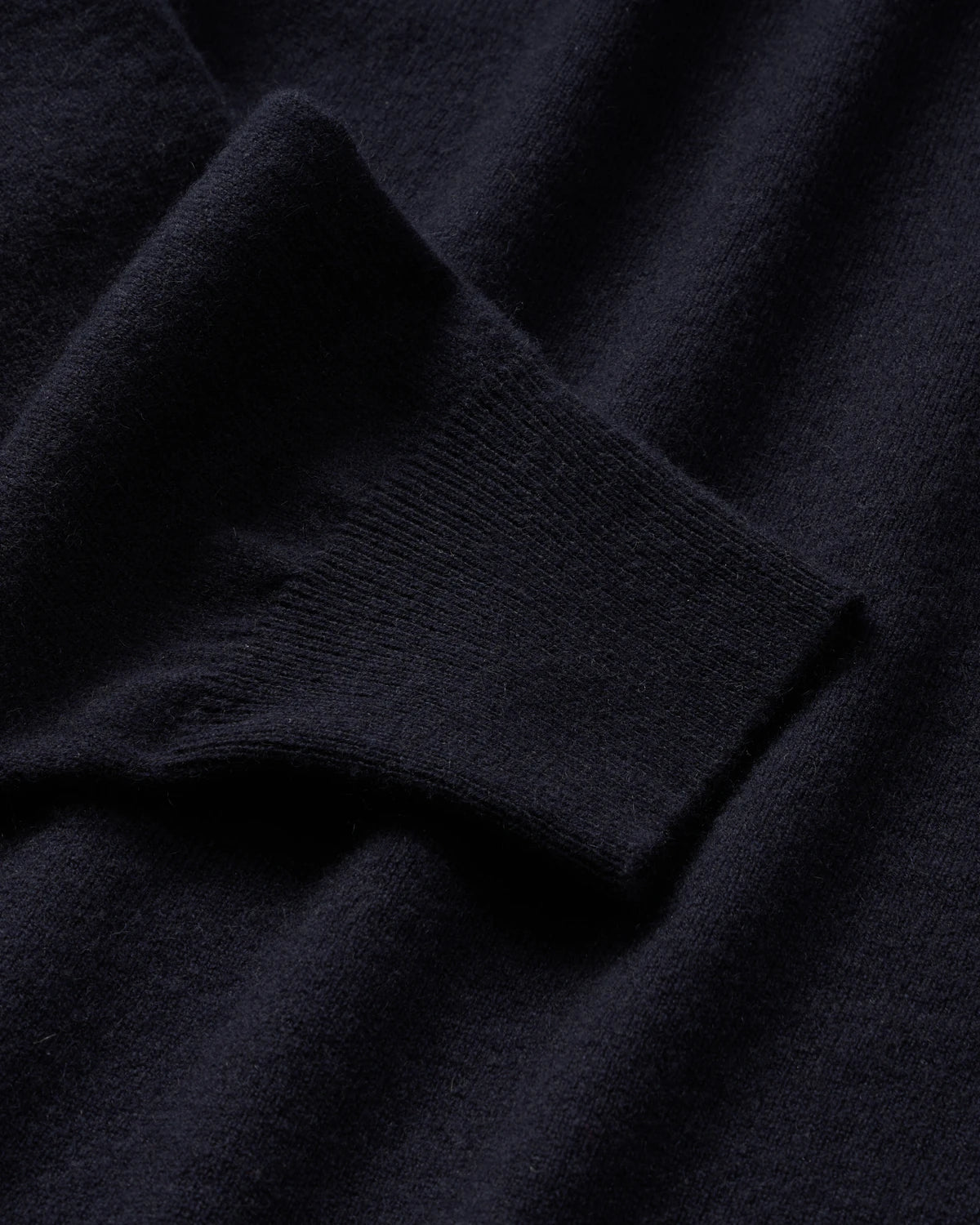Crewneck Navy - The Cashmere Collection
