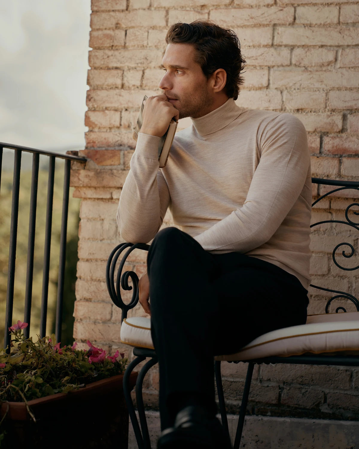 Turtleneck Beige - The Signature Collection