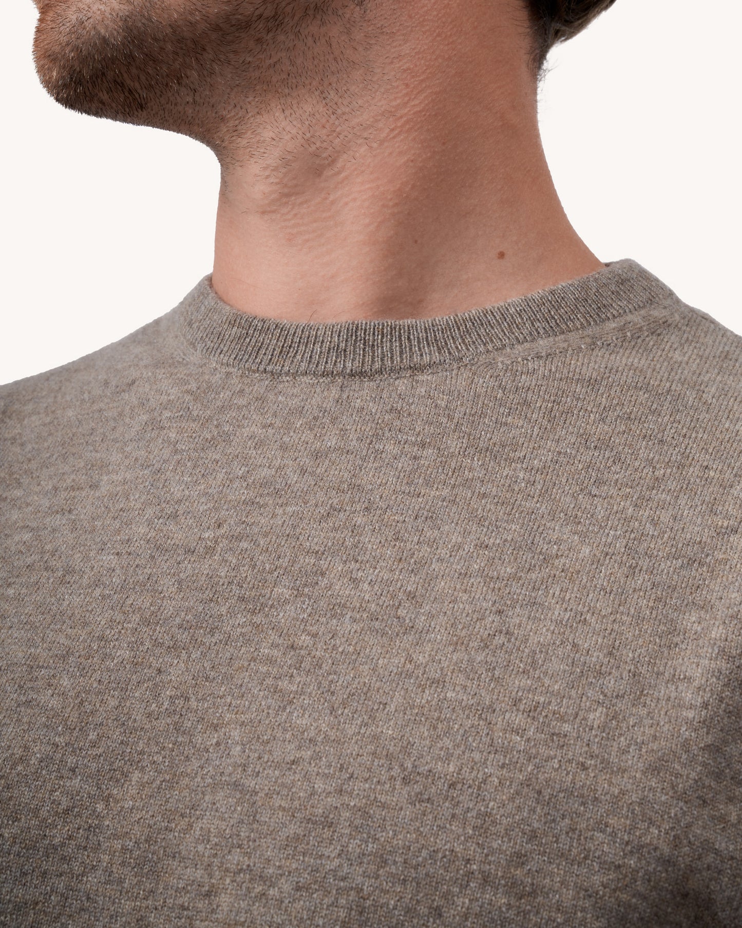 Crewneck Beige - The Cashmere Collection