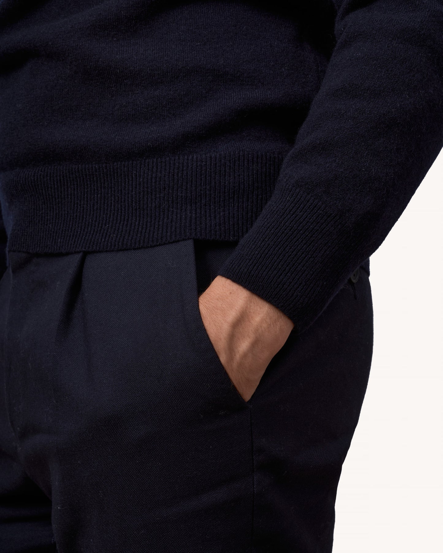 Crewneck Navy - The Cashmere Collection